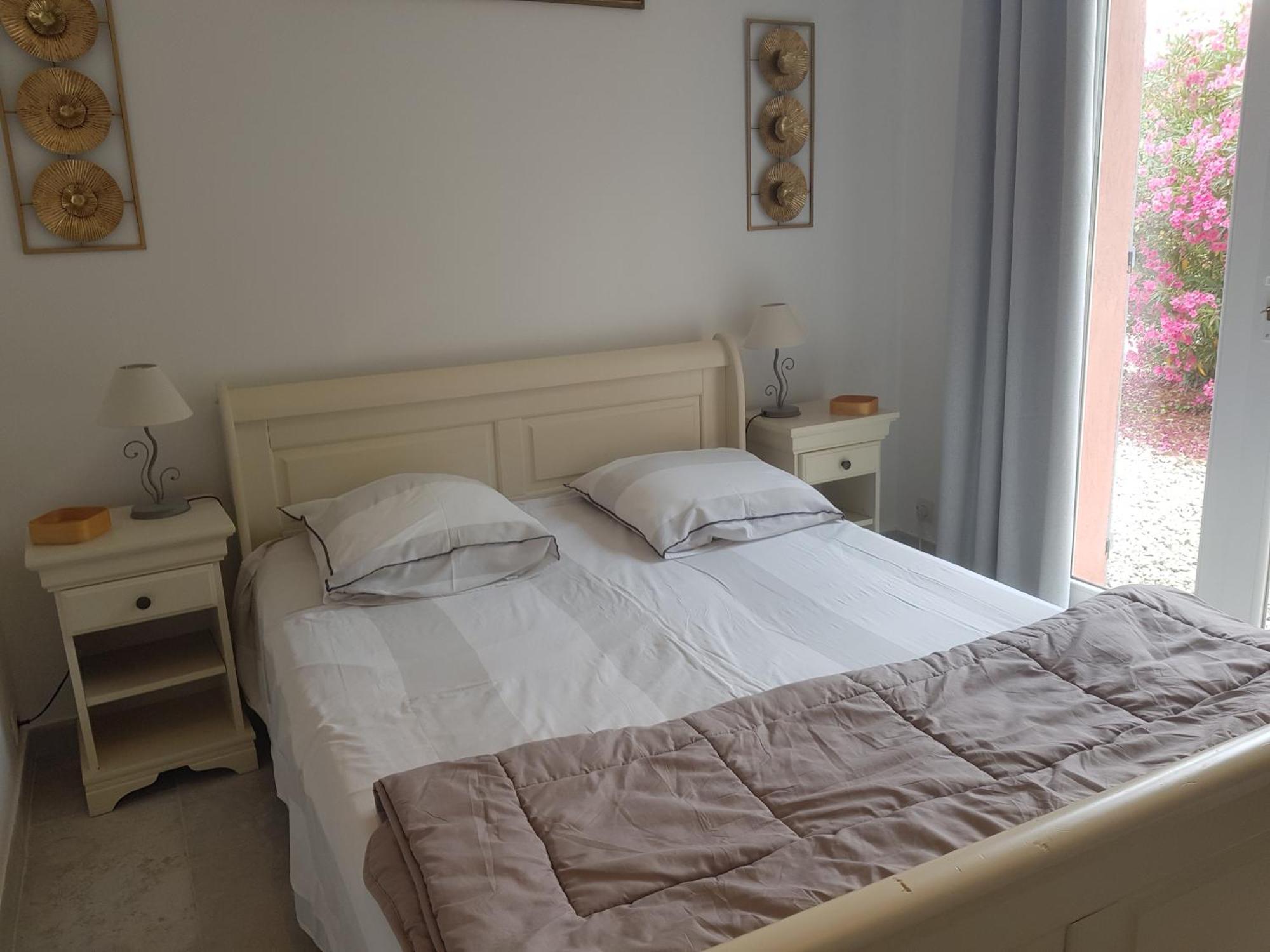 Les Lezards 2 Au Soleil Draguignan Bed and Breakfast Exteriör bild